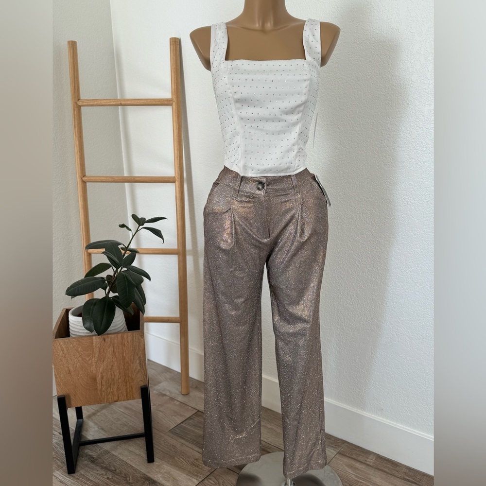 NWT Women's Wide Leg Glitter Trouser Pants - Wild
Fable Copper
